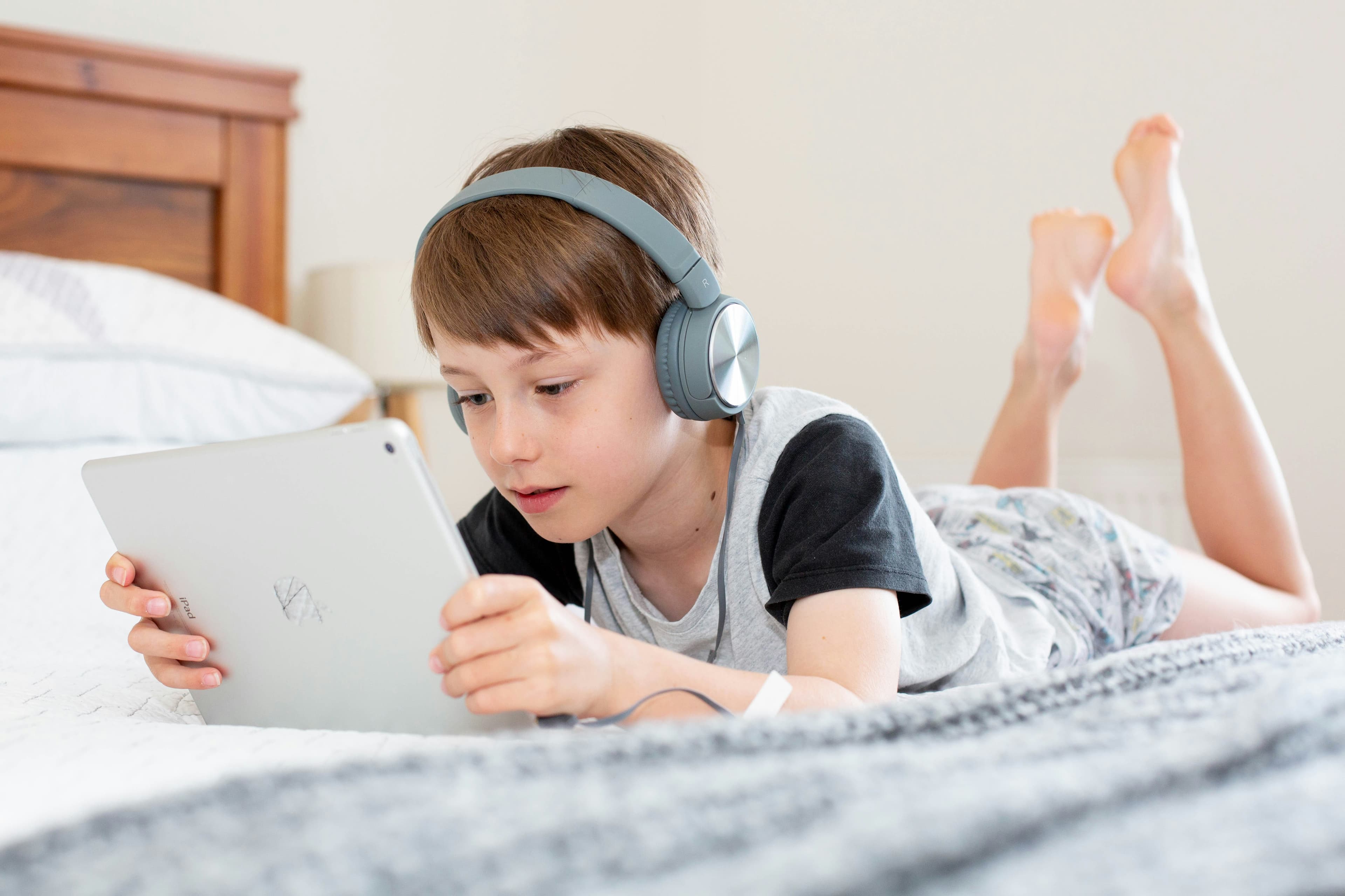 Părinții ar trebui să își monitorizeze copiii „24 din 24” pe Roblox, avertizează un developer