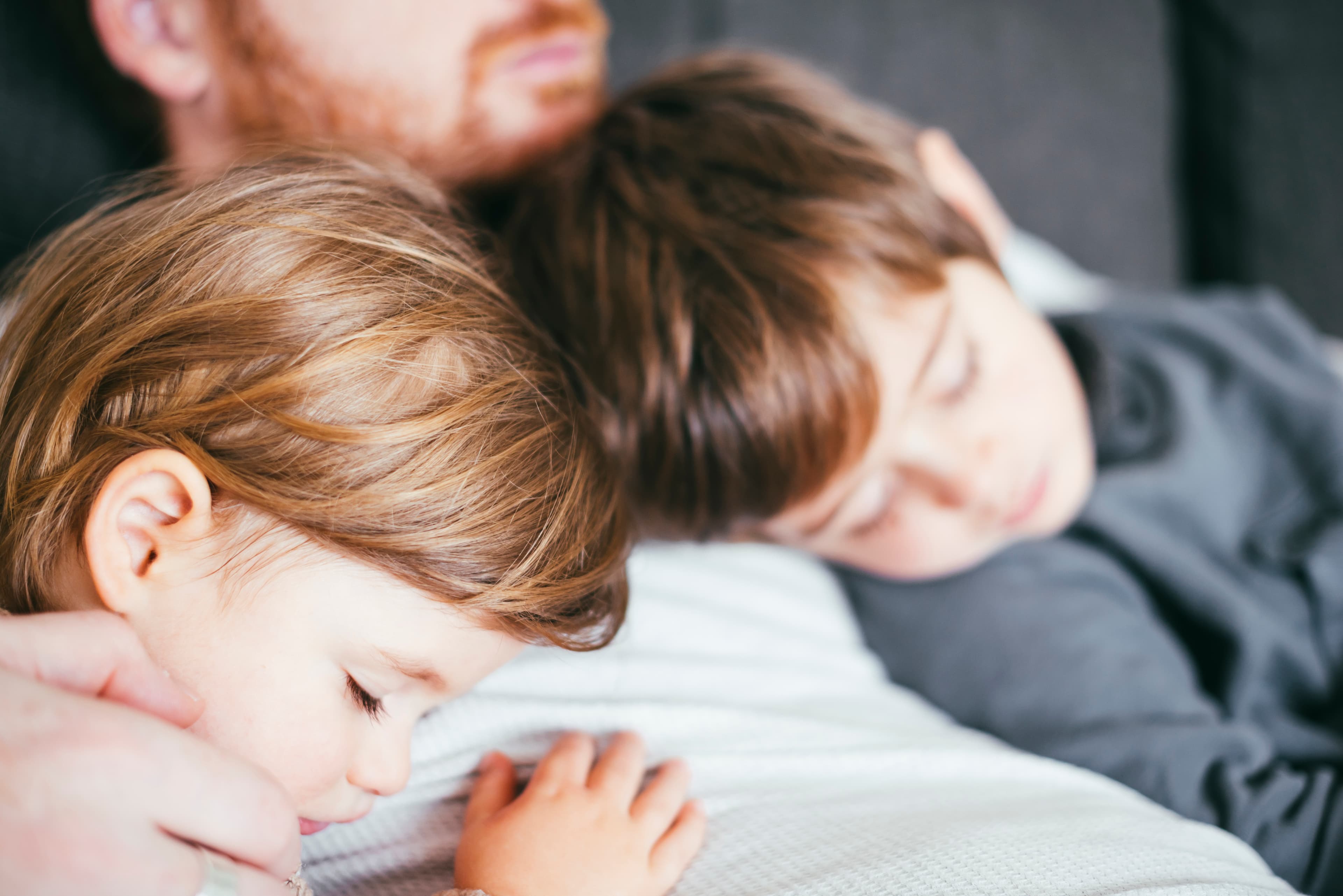 3 moduri prin care părinții bine intenționați își pot traumatiza copiii