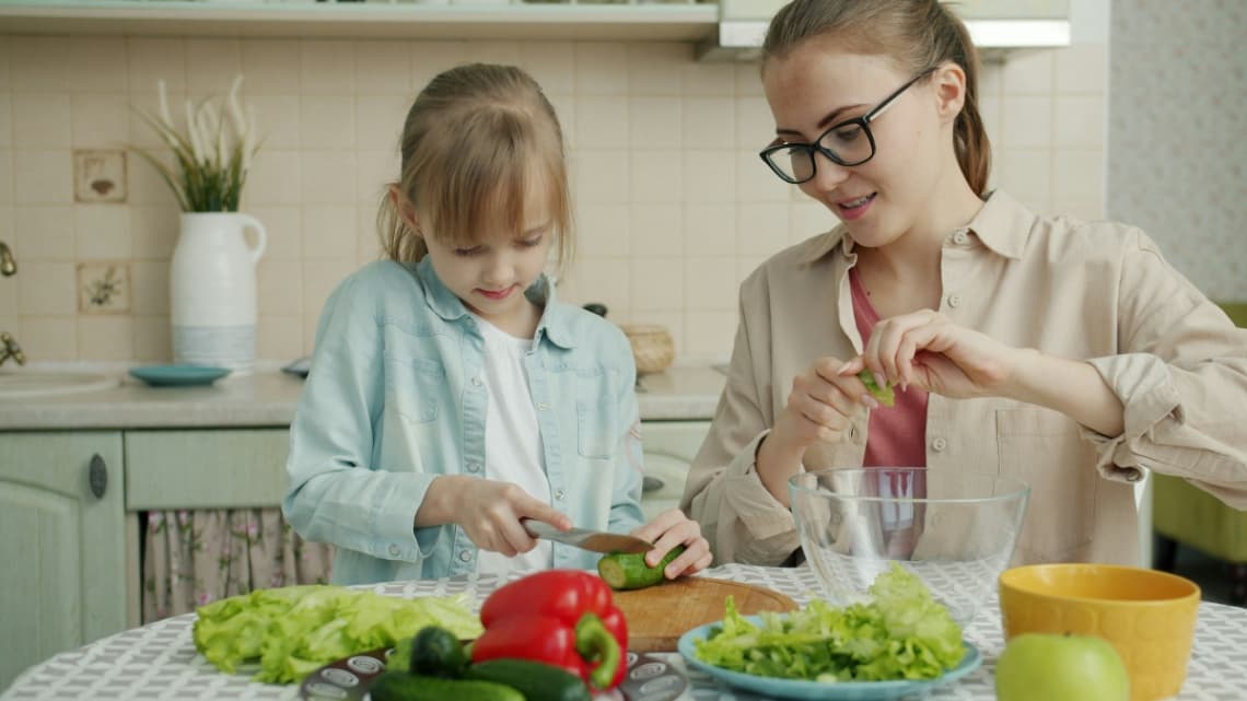 Vacanța cu copiii: Alimente care îți dau energie, conform specialiștilor
